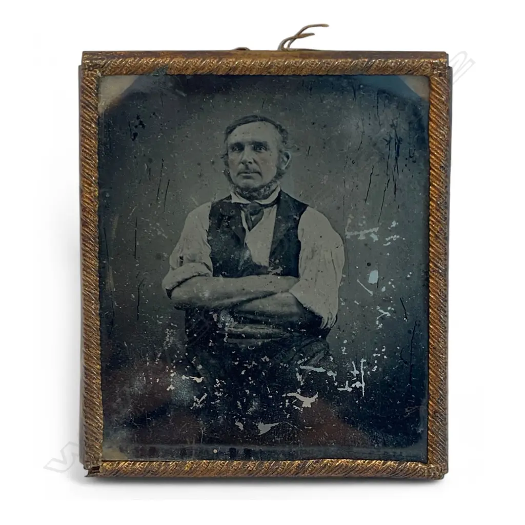Metal framed ambrotype - man with sleeves rolled up, Image 1++